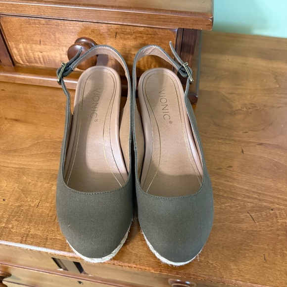 Vionic Corolina Olive Green canvas Wedge Shoes with Cushioned Insole - Picture 2 of 14